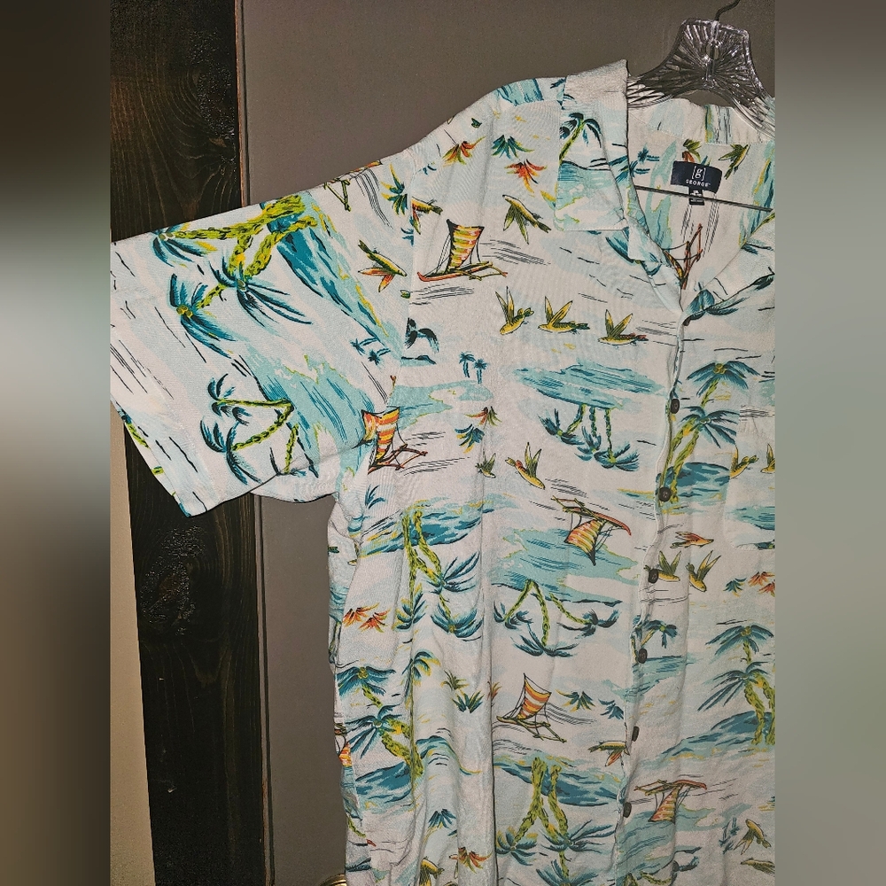 Tropical Print / Flying Fish Button-Up Shirt - Picture 3 of 5